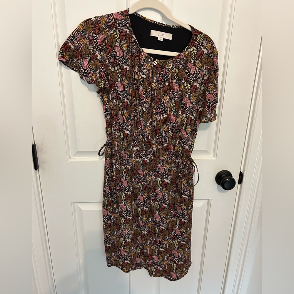Loft dress neutral tropical print small